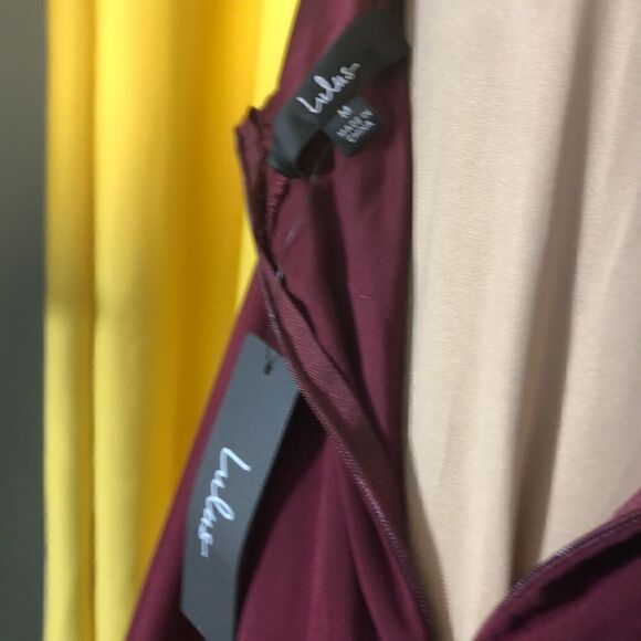 Lulu’s Event Ready Burgundy Low-Back Maxi Dress size M - Picture 5 of 7